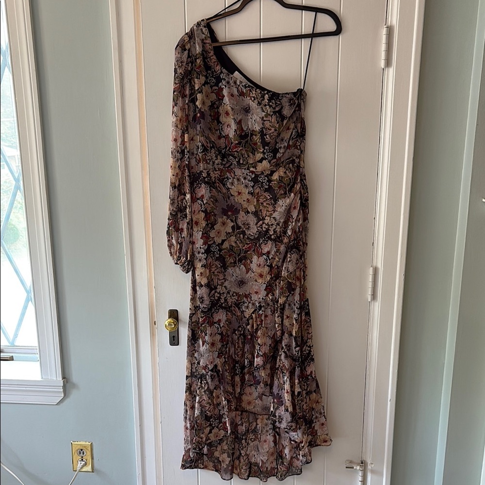 Astr Calista Floral One Shoulder Dress in Navy Floral